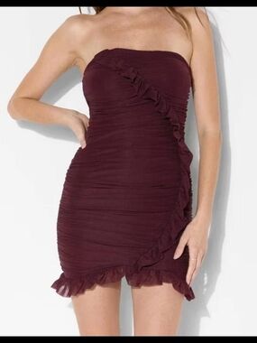 wild fable Strapless Ruffled Bodycon Dress in Burgundy